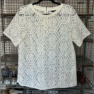 Banana Republic off white/cream lace blouse SZ L